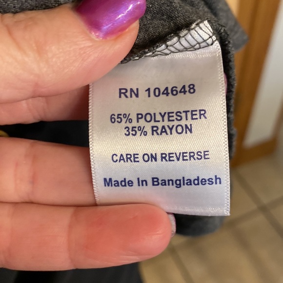 Wake Forest University gray hi-lo tank (Officail licensed Collegiate Product) - Picture 8 of 11